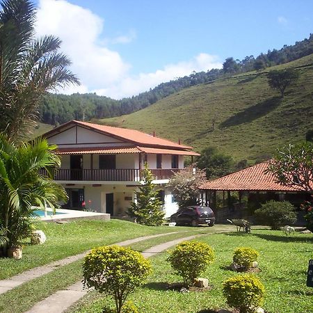 Fazenda Hotel Alvorada Сантос-Дюмон Экстерьер фото
